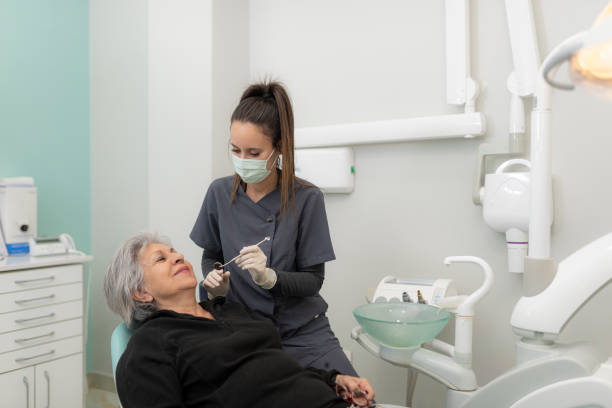 Best Mobile Emergency Dentist in Riddle, OR